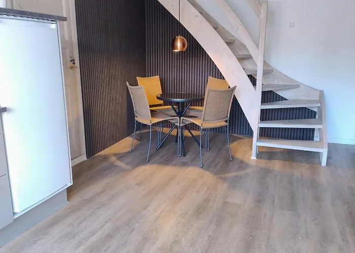 アパート Midtiby